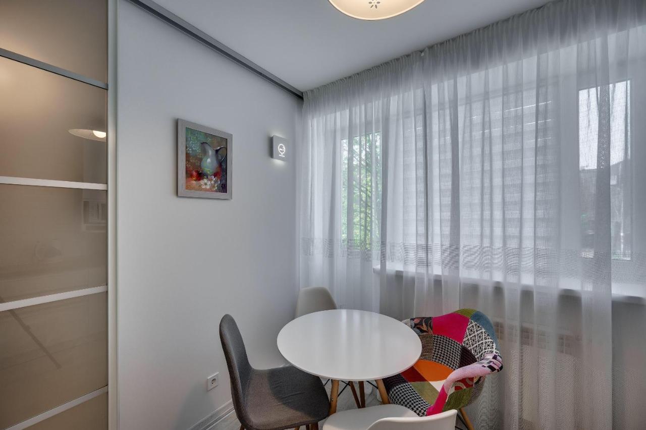 White Apartment Scandinavian Style Zaporizhia Dış mekan fotoğraf