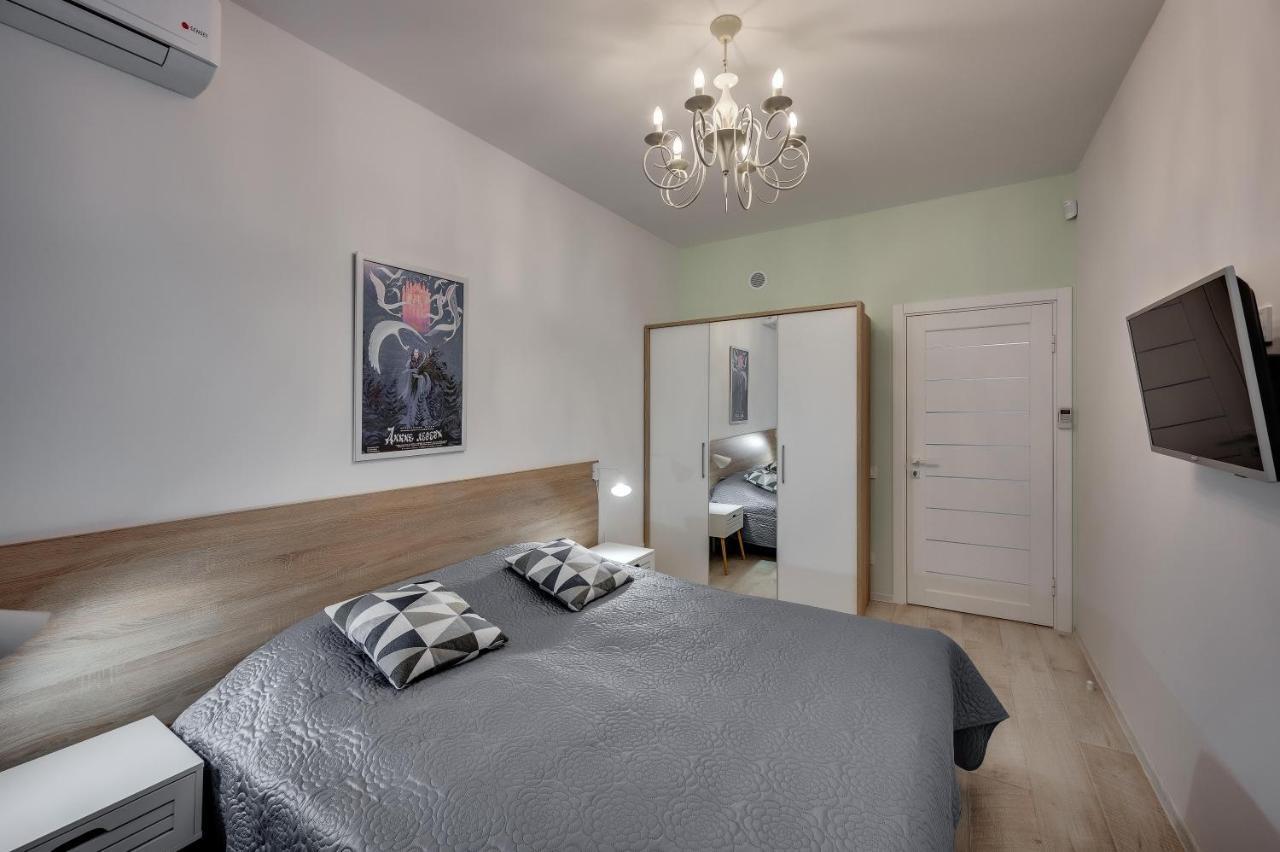White Apartment Scandinavian Style Zaporizhia Dış mekan fotoğraf
